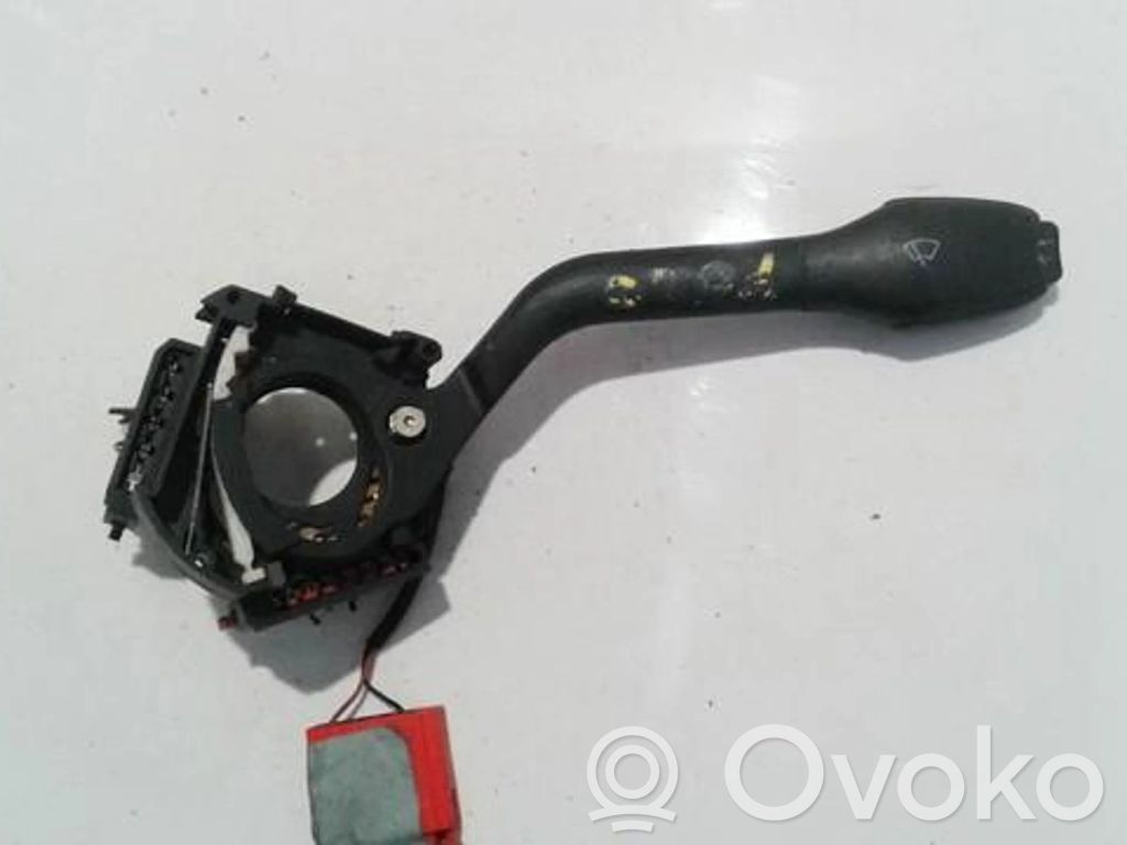 Volkswagen Polo III 6N 6N2 6NF Pyyhkijän vipu 