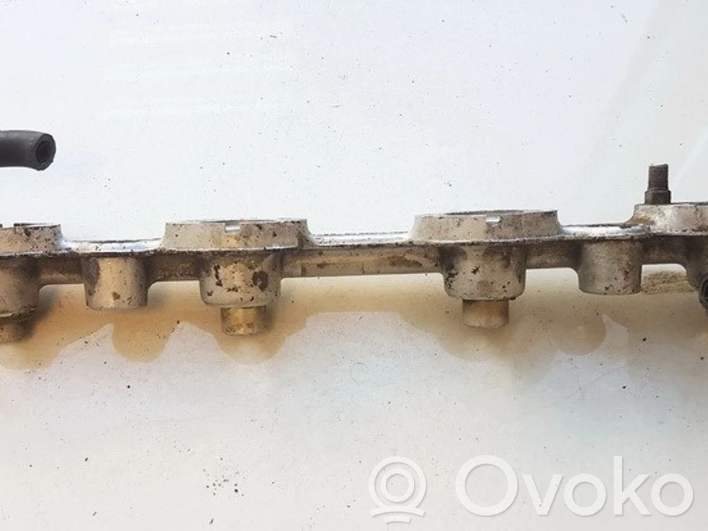 Ford Escort Degvielas maģistrālā caurule 