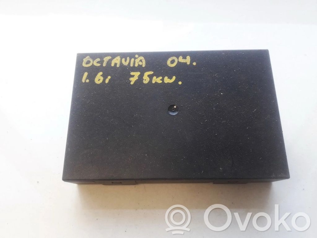 Mukavuusmoduuli   1K0959433AK,5DK00858318,1K0959433AK,5DK00858318