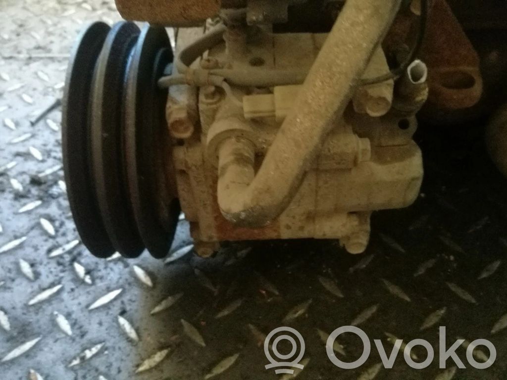 Mazda 323 F Compresseur de climatisation 