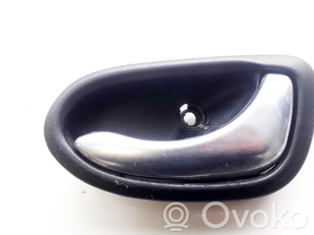 Manecilla interna puerta trasera   82670AV601,500660054,500660054,82670AV601