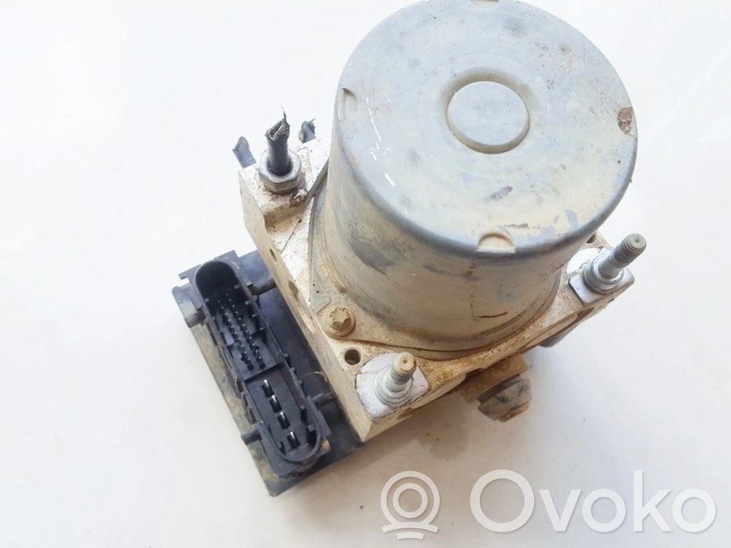 Nissan Qashqai+2 Bomba de ABS 