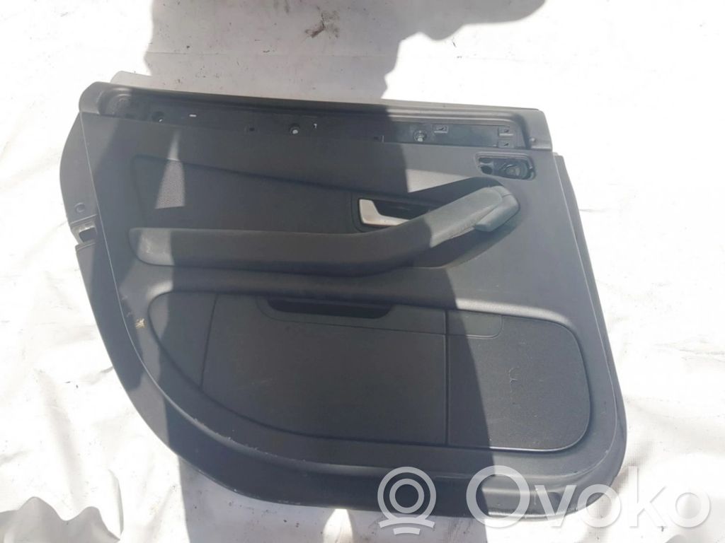 Moldura del tarjetero de la puerta trasera   4E0868065A,4E0868065A