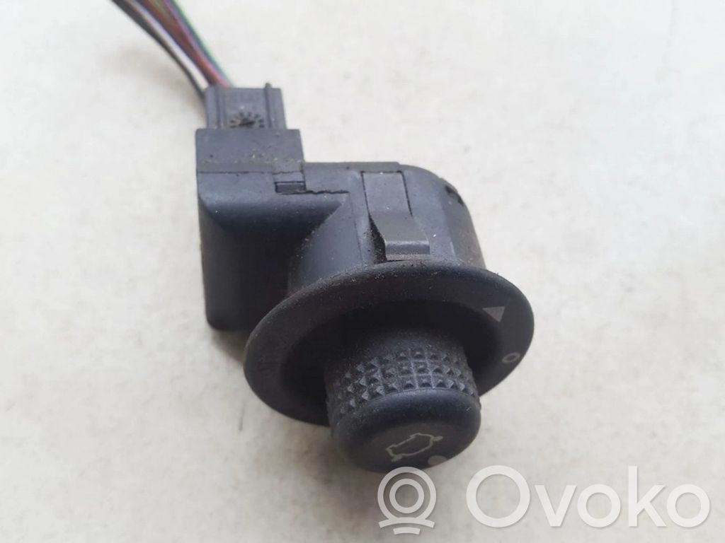 Interruptor del espejo lateral   93BG17B676BB,93BG17B676BB