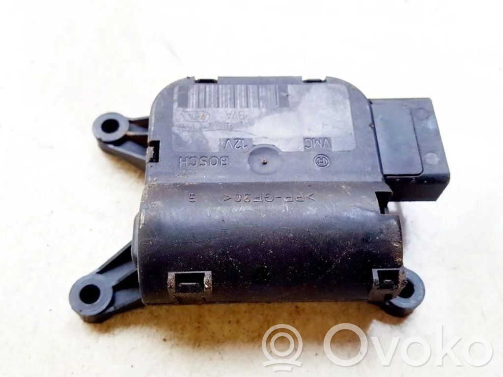 Volkswagen Golf V Motor/actuator clapetă aer 