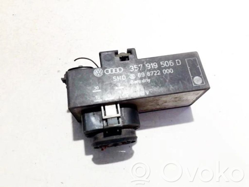Volkswagen Golf III Coolant fan relay 