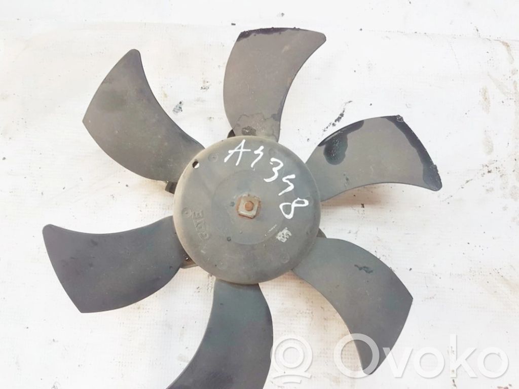 Nissan Almera N16 Convogliatore ventilatore raffreddamento del radiatore 