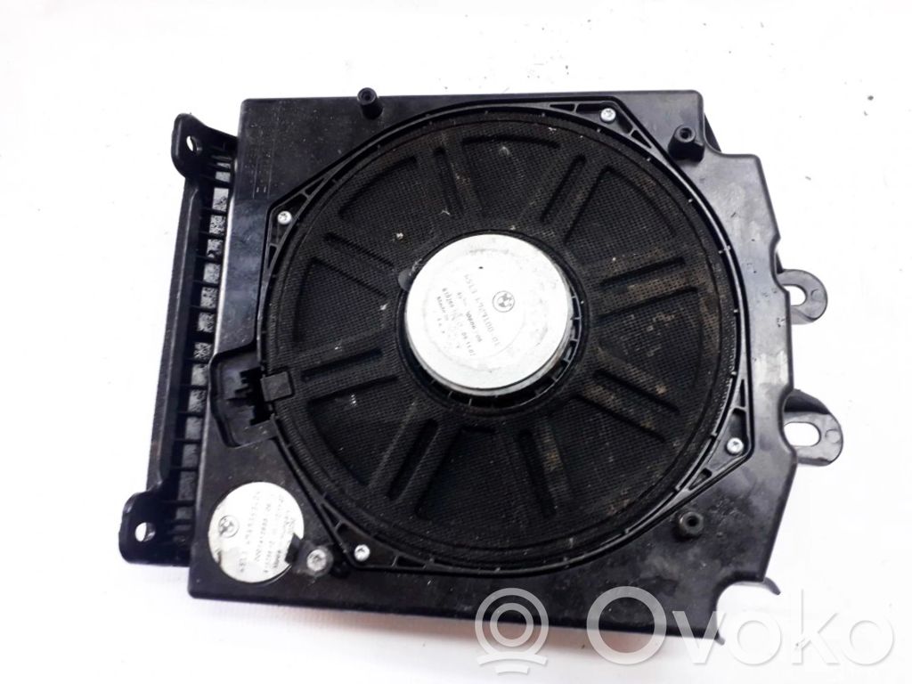 BMW 5 E60 E61 Subwoofer 