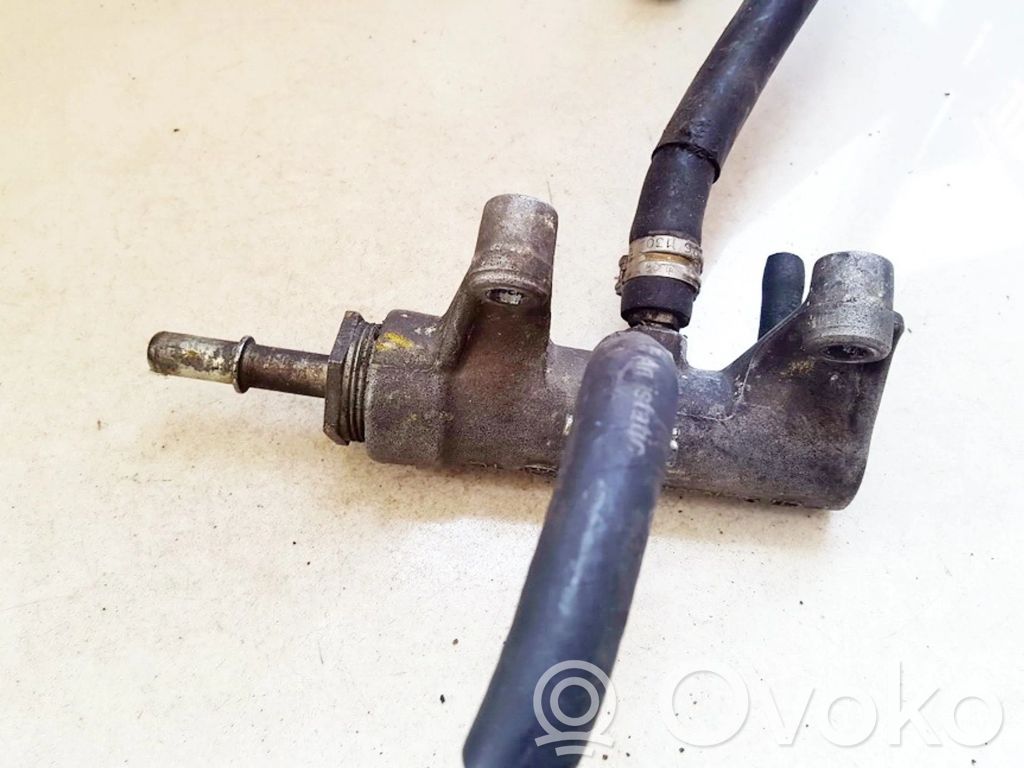 Opel Vectra C Polttoainepääputki 