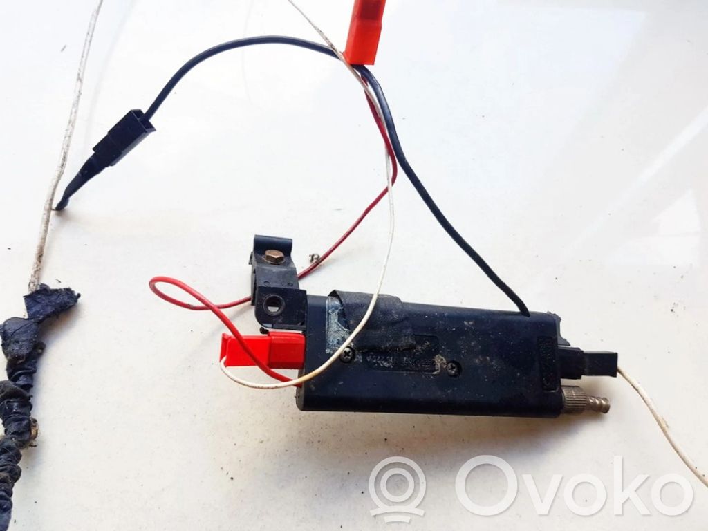Audi 80 90 B3 Antennin ohjainlaite 
