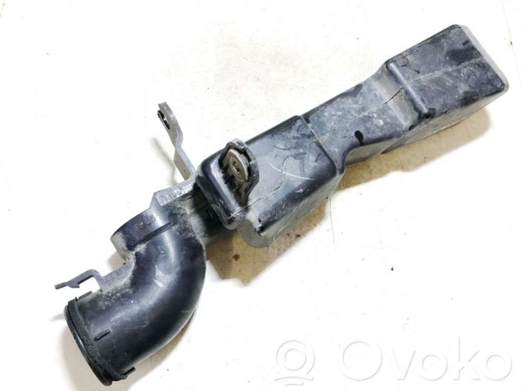 Mazda Premacy Air intake hose/pipe 