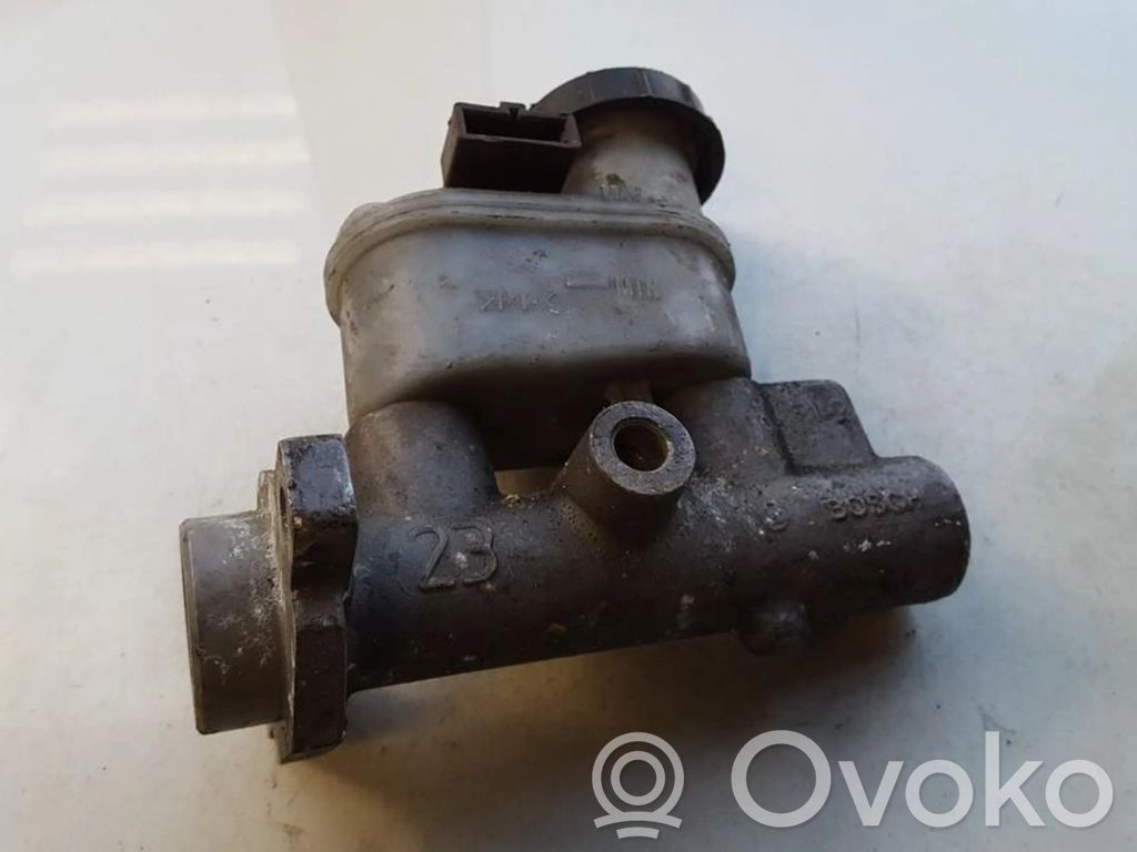 Nissan Primera Główny cylinder hamulca 