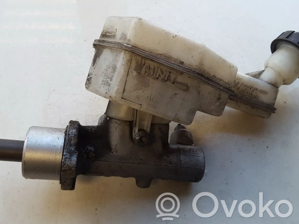 Cilindro de freno maestro   46090AX600,46090AX600