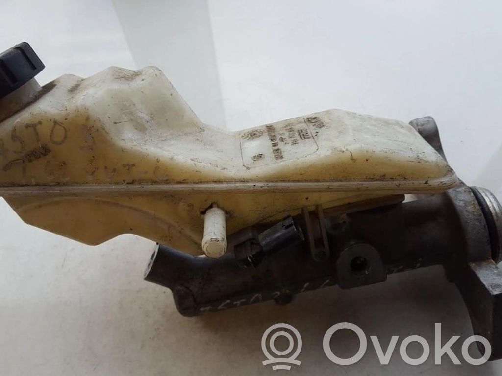 Toyota Corolla E120 E130 Pääjarrusylinteri 