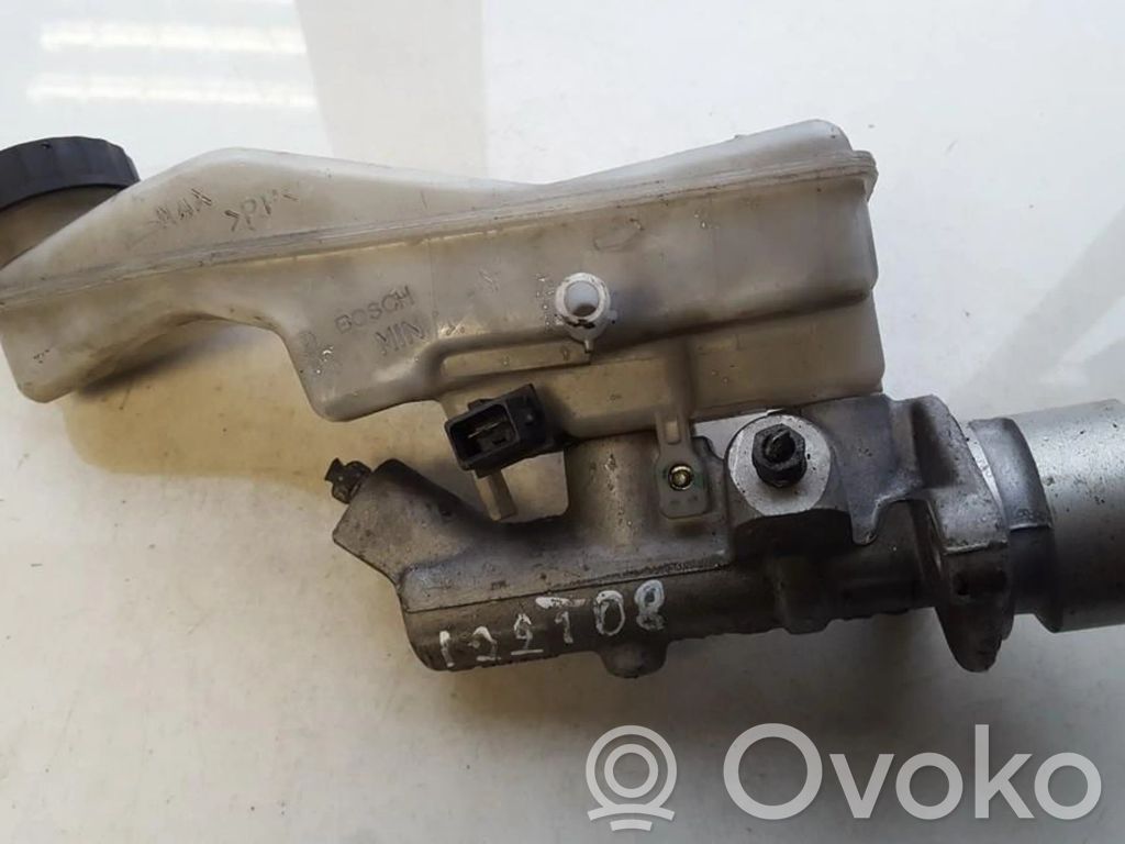 Toyota Corolla Verso AR10 Pääjarrusylinteri 