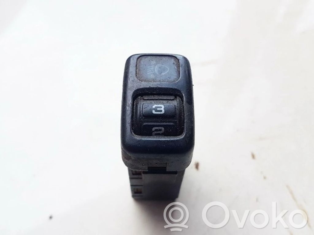 Mazda 323 Interruttore di regolazione livello altezza dei fari 