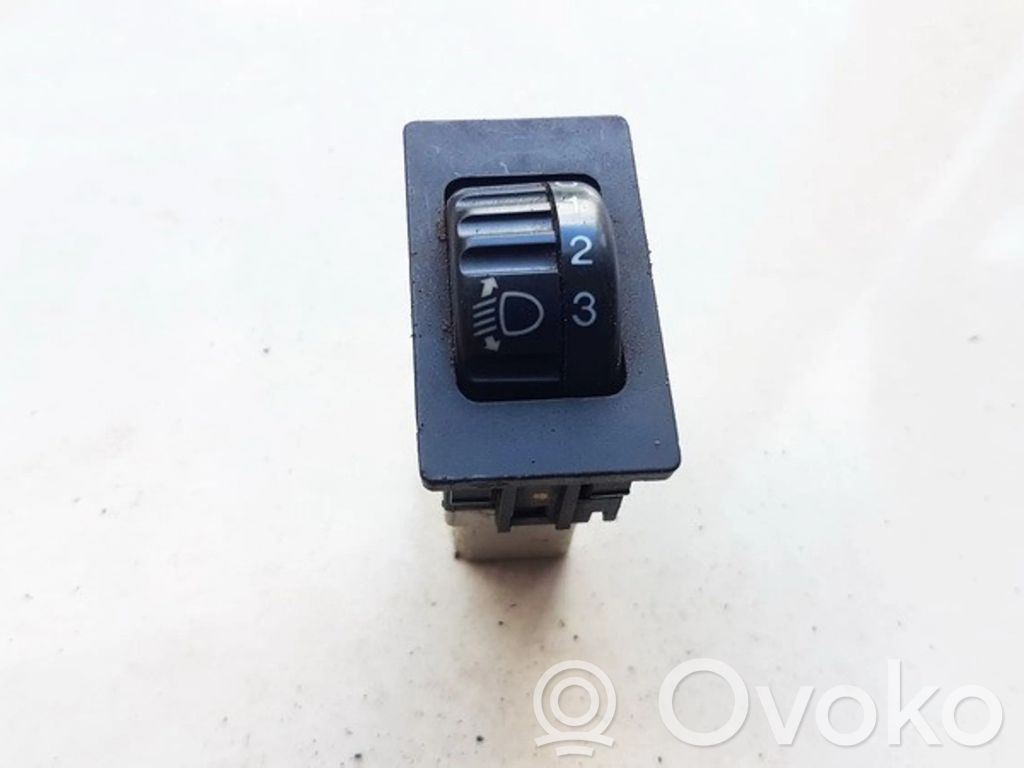 Toyota Carina T190 Comutator control nivel faruri 