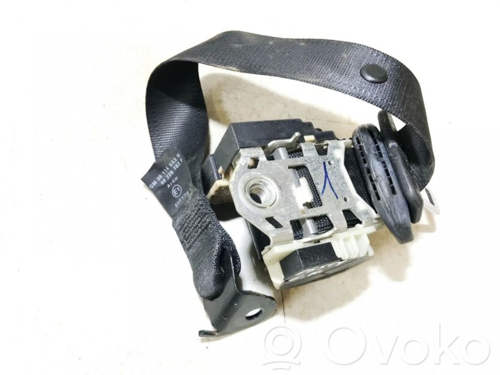 Opel Corsa C Cinturón trasero 