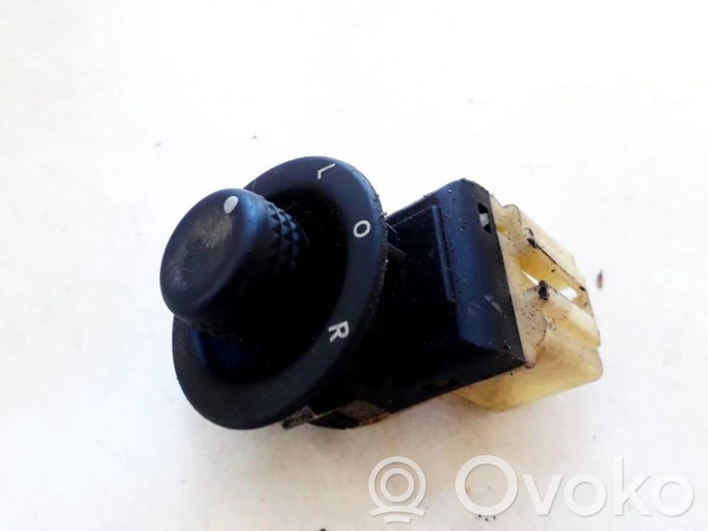 Wing mirror switch   56040694AD,0677A,0677A,56040694AD