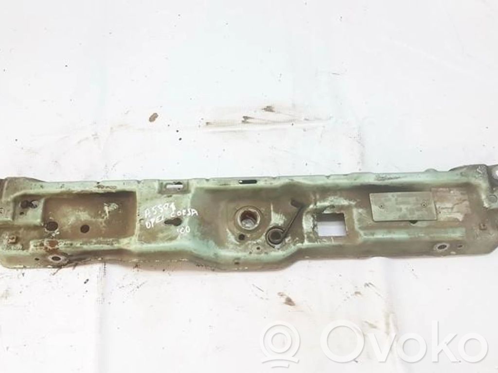 Opel Corsa C Jäähdyttimen kehyksen suojapaneeli 