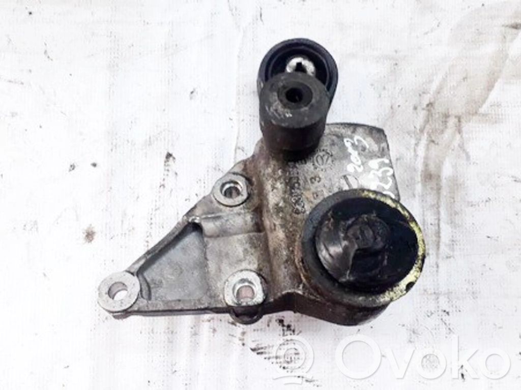 Citroen C5 Engine mounting bracket 
