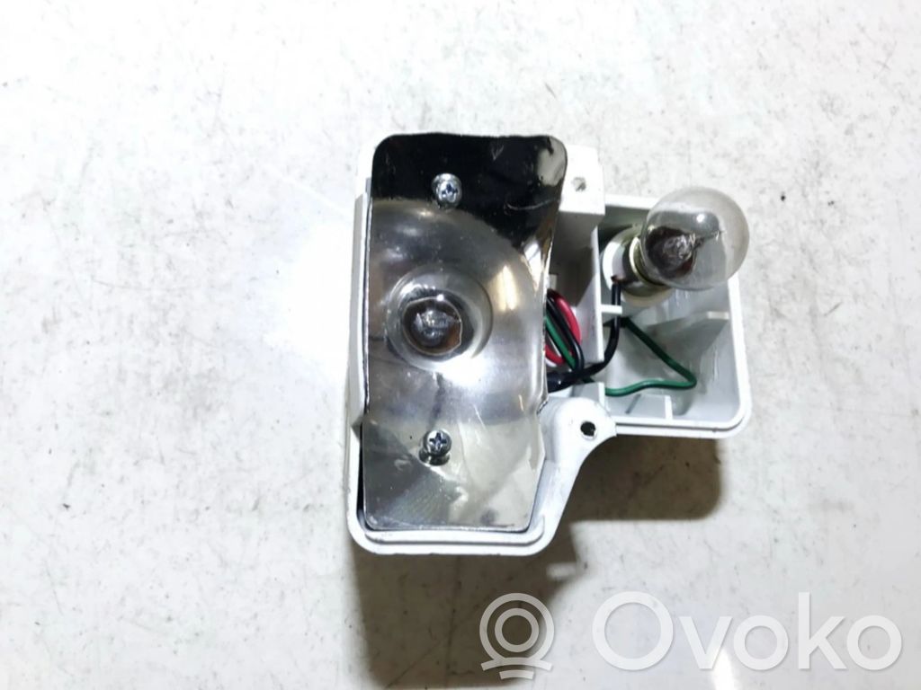 Porte ampoule de feu arrière