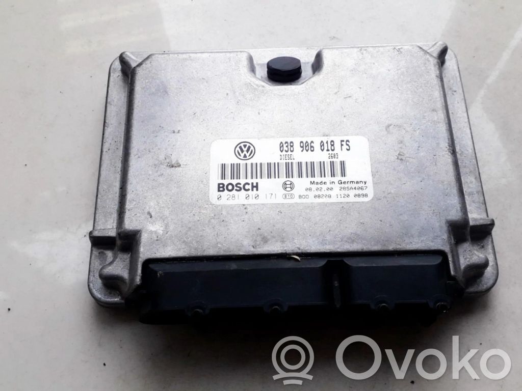 Volkswagen PASSAT B5 Calculateur moteur ECU