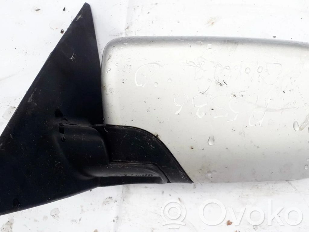 Etuoven sähköinen sivupeili   E10117351,E10117352,E10117351,E10117352