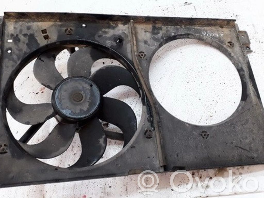 Volkswagen PASSAT B5 Suport ventilator radiator 