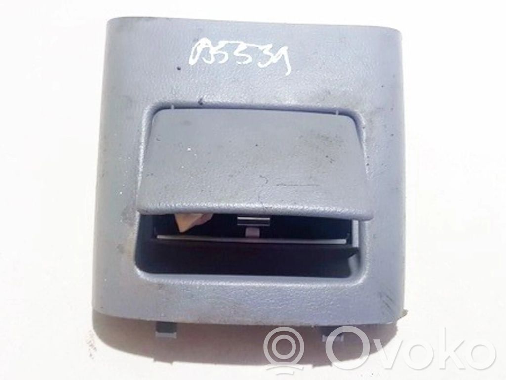 Aschenbecher   GJ6A64471,GJ6A64471