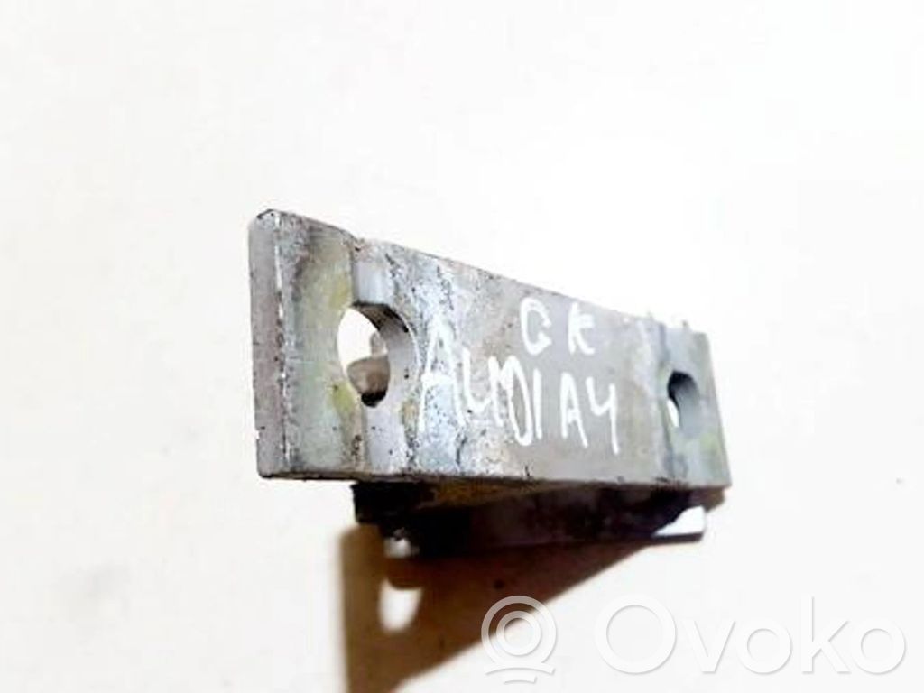 Etuoven yläsarana   4A0831401A,4A0831401A