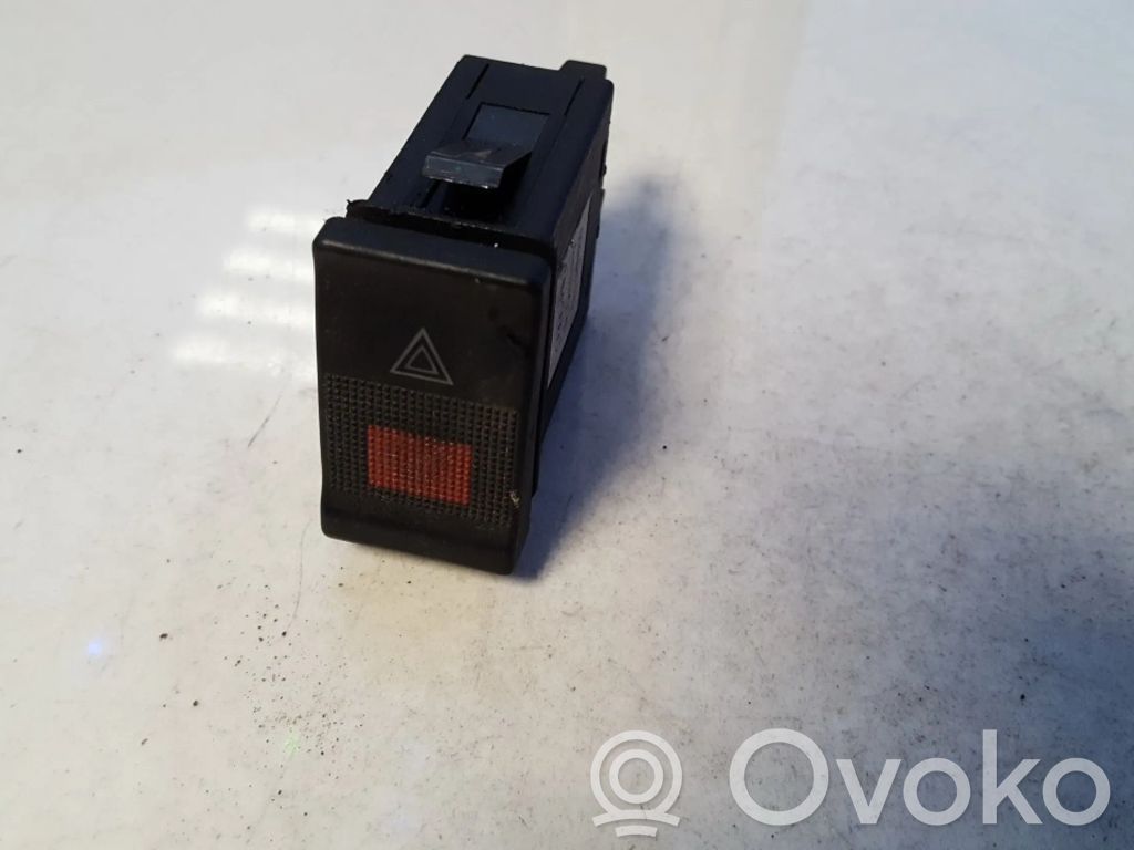 Audi A6 S6 C4 4A Comutator lumini pericol 