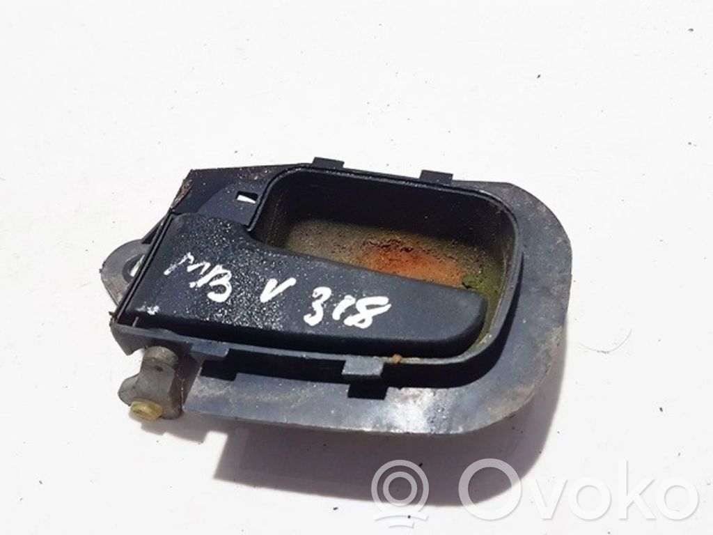 Manecilla interna puerta trasera   1960829,1960829