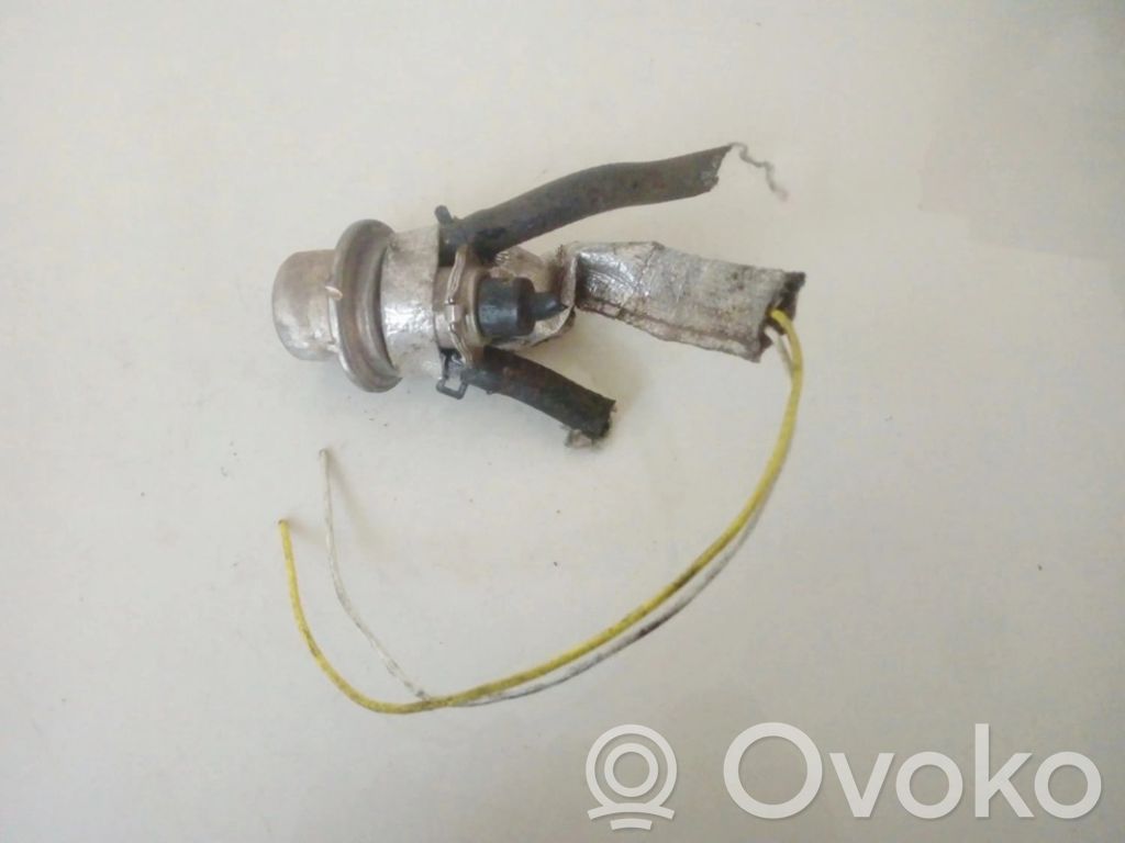 Mercedes-Benz E W212 Sensor de presión de combustible 