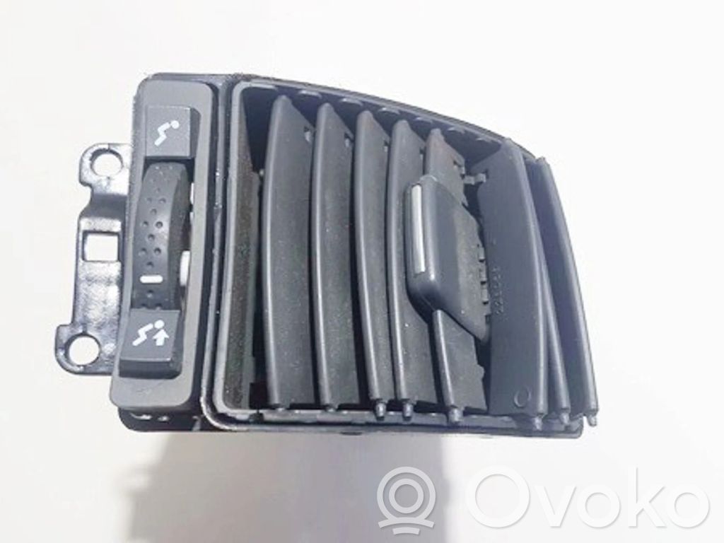 Renault Laguna II Griglia di ventilazione centrale cruscotto 