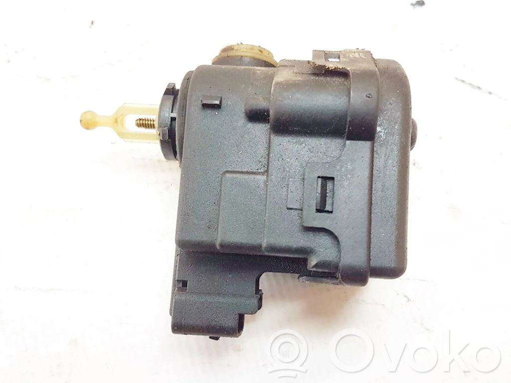 Scheinwerferstellmotor   8200006664,8200006664