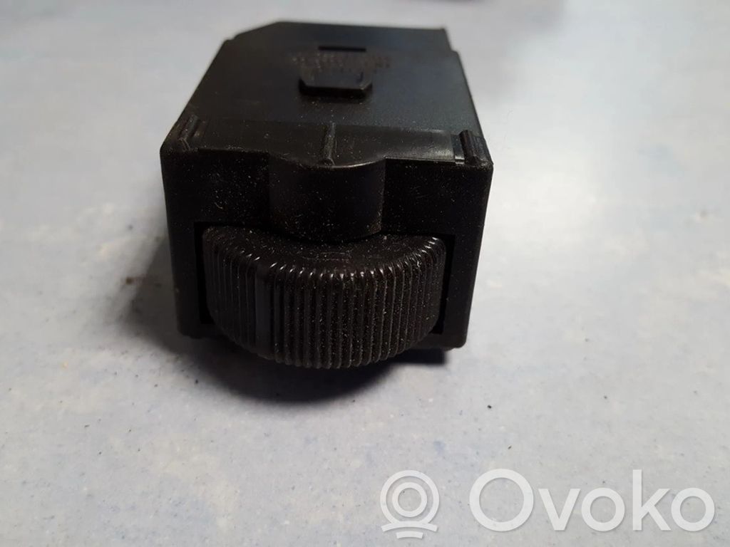 Mitsubishi Carisma Comutator lumini bord 