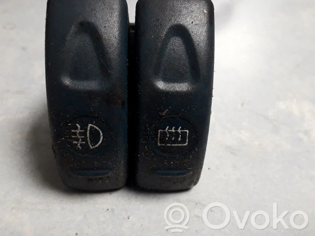 Renault Twingo I Fog light switch 