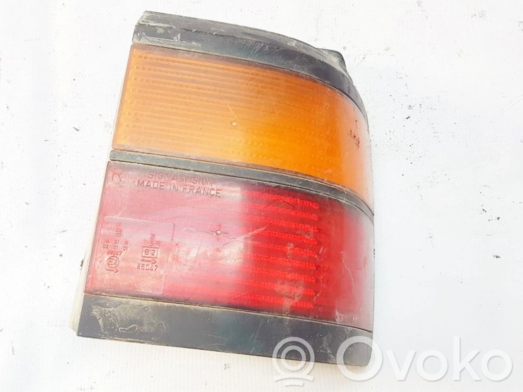 Volkswagen PASSAT B3 Lampă spate în caroserie 