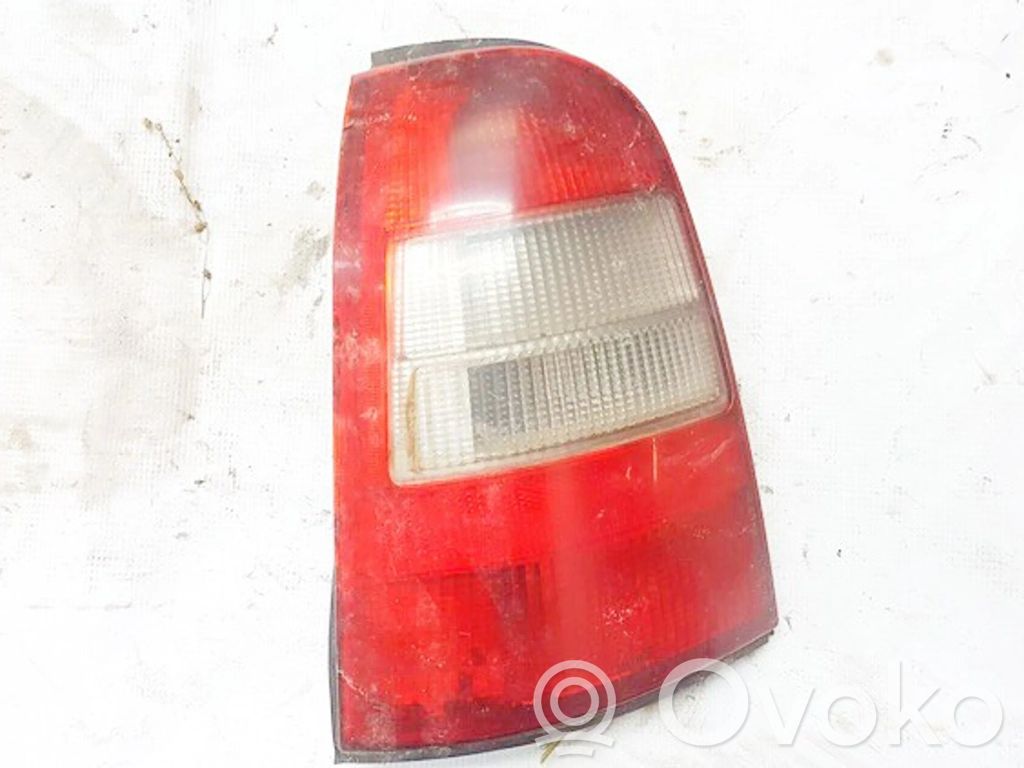 Opel Vectra B Luci posteriori 