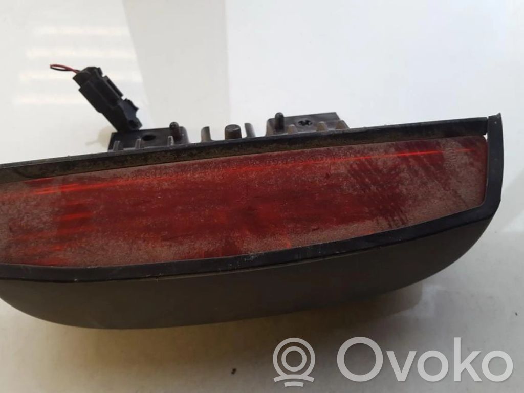 KIA Rio Third/center stoplight 