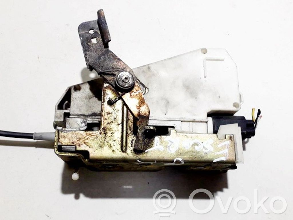 Ford Escort Cerradura de puerta trasera 