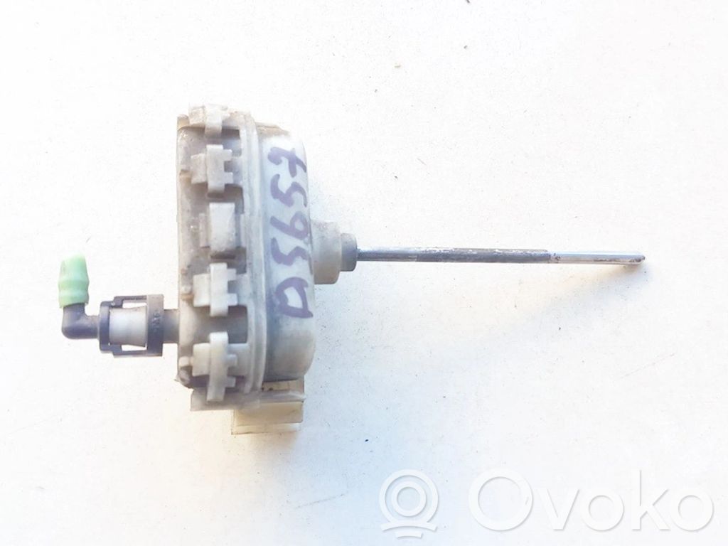 Audi A6 S6 C4 4A Pompă vacuum închidere centralizată 