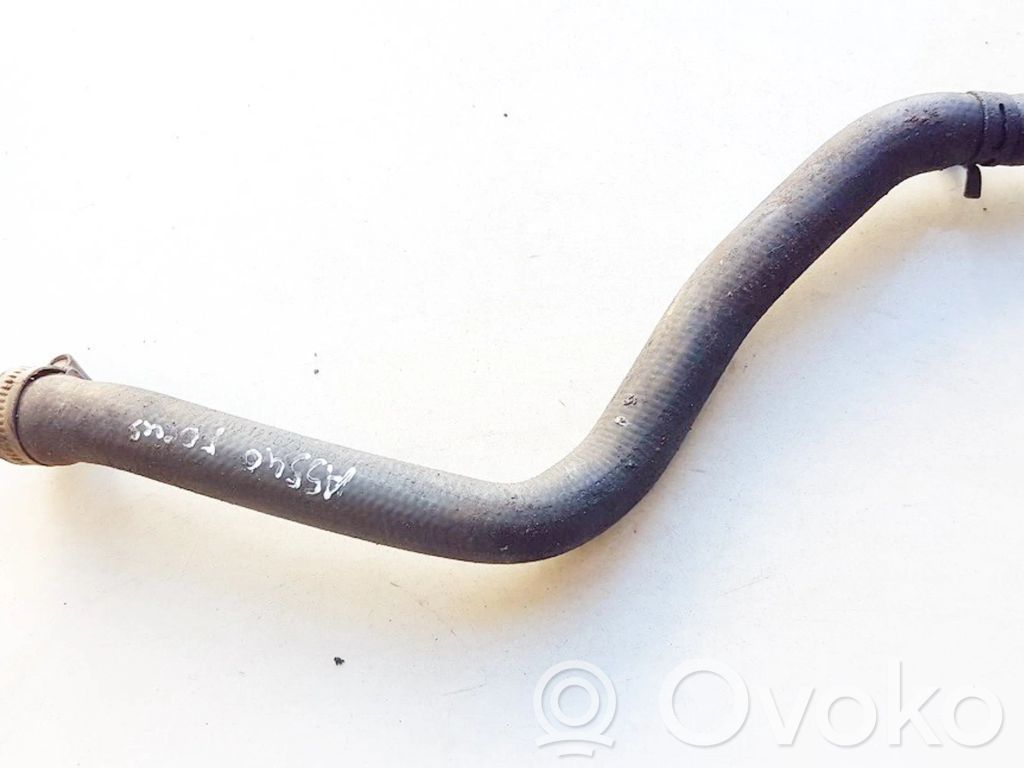 BMW 5 E39 Tubo flessibile del liquido di raffreddamento del motore 