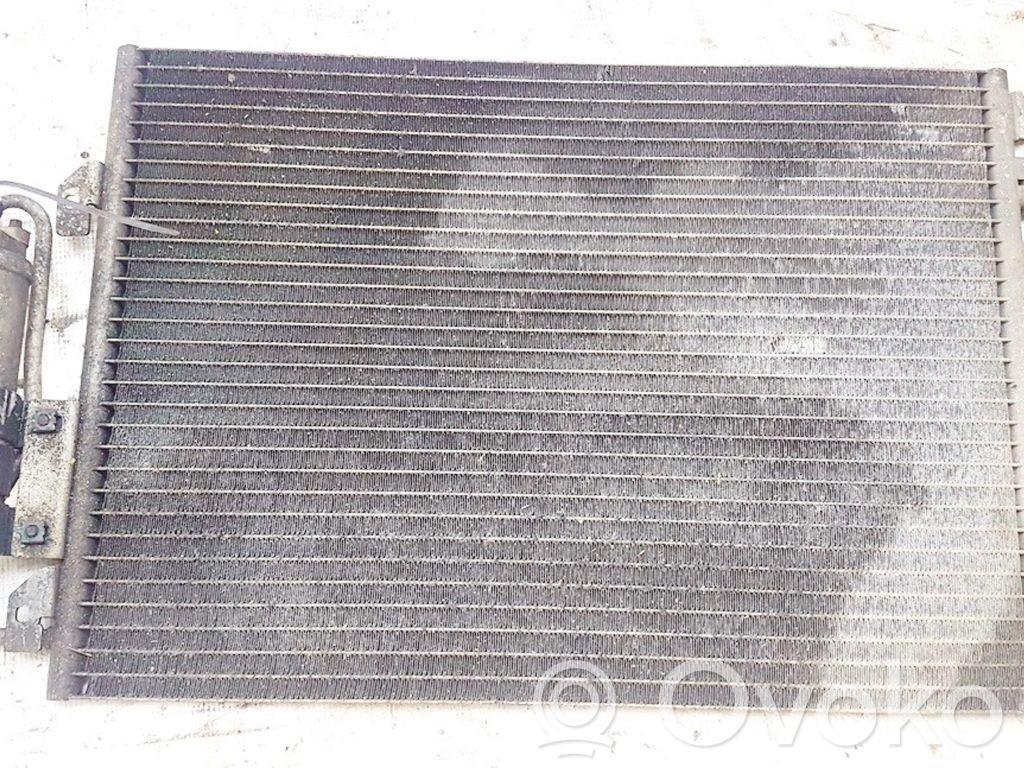 Renault Clio II Skraplacz / Chłodnica klimatyzacji 