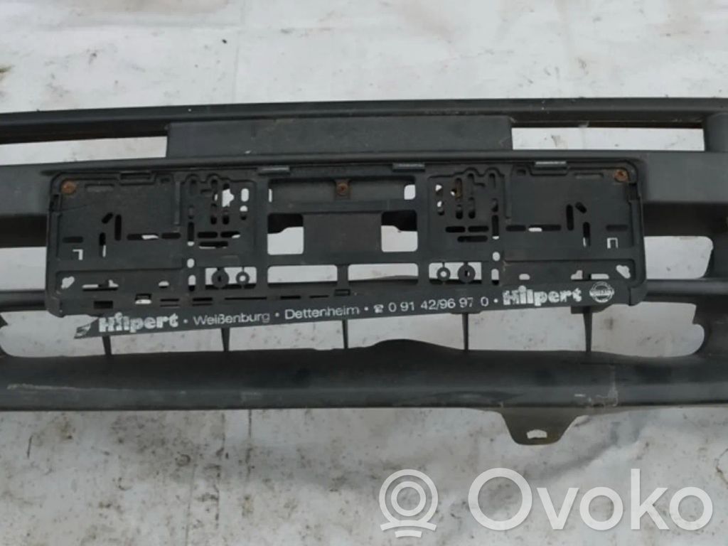 Nissan Sunny Parachoques delantero 