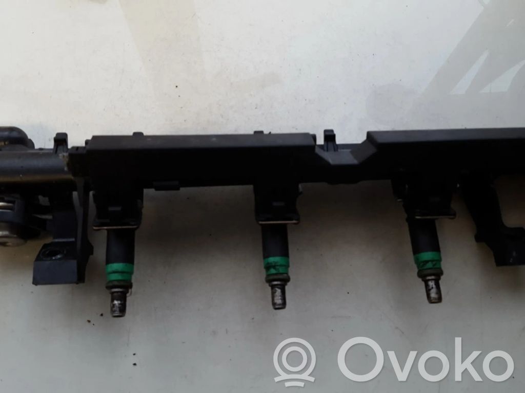 Ford Focus Listwa wtryskowa 