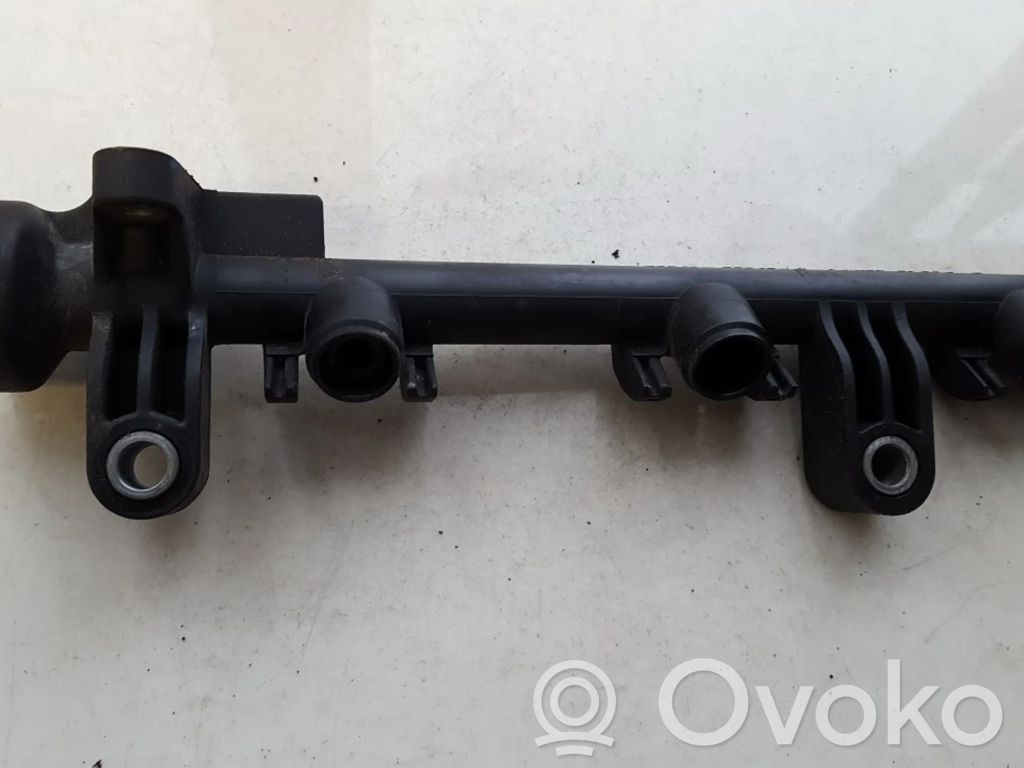 Toyota Yaris Rampă alimentare injectoare
