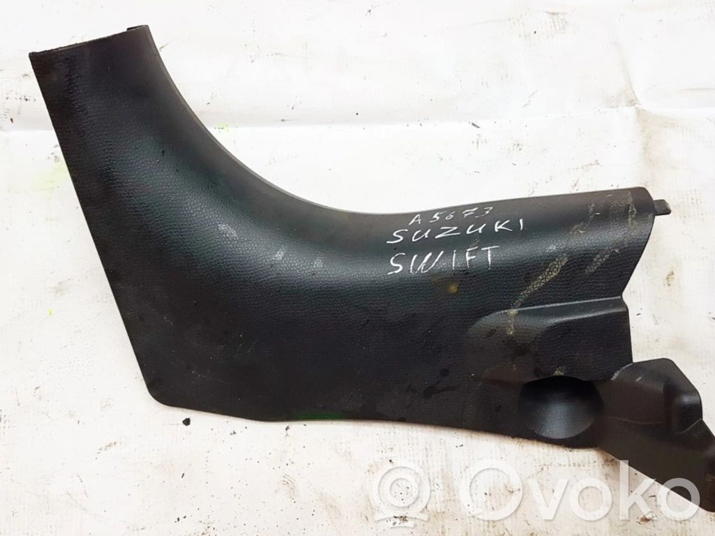 Suzuki Swift I Otros repuestos del interior 