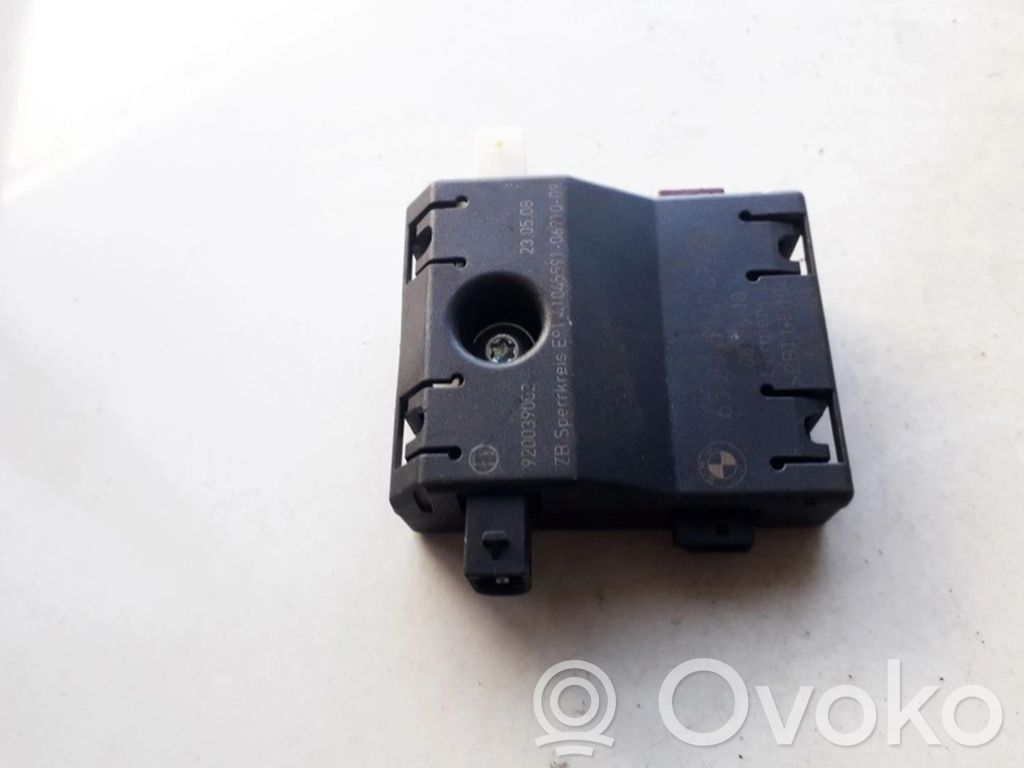 BMW 3 E90 E91 Antenos valdymo blokas 